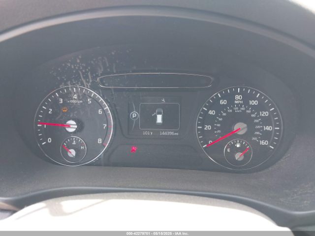 5XYPG4A54HG215334 KIA Sorento 3.3l Lx