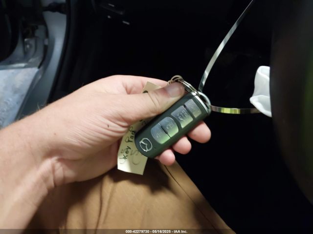 2017 MAZDA MAZDA3 3MZBN1W30HM133185 Photo 10