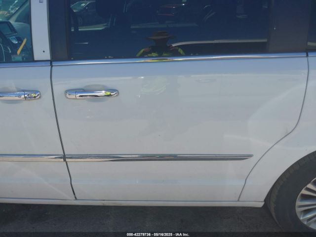 2C4RC1CG7FR654151 Chrysler Town & Country Touring-l