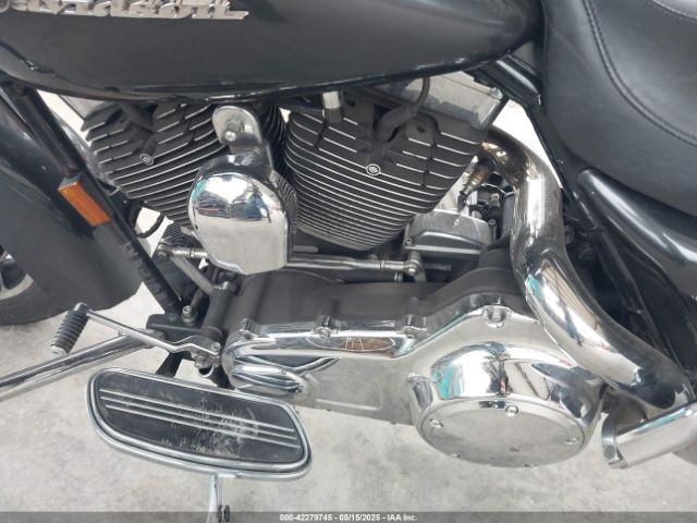 2008 HARLEY-DAVIDSON FLHX 1HD1KB4188Y652700 Photo 8