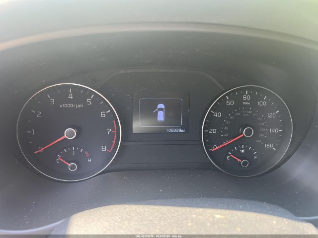 KNDPMCAC8H7275230 KIA Sportage Lx