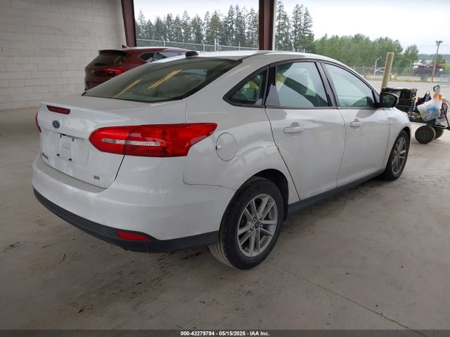 1FADP3F23HL337317 Ford FOCUS SE