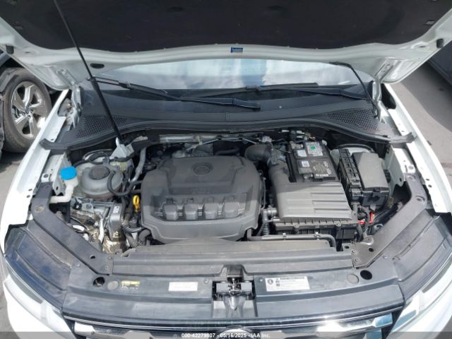3VV1B7AX8JM032990 Volkswagen Tiguan 2.0t S