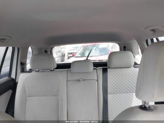 3VV1B7AX8JM032990 Volkswagen Tiguan 2.0t S