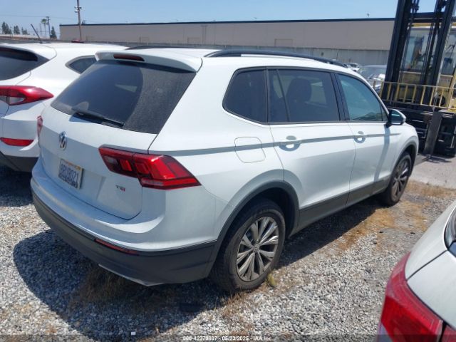 3VV1B7AX8JM032990 Volkswagen Tiguan 2.0t S