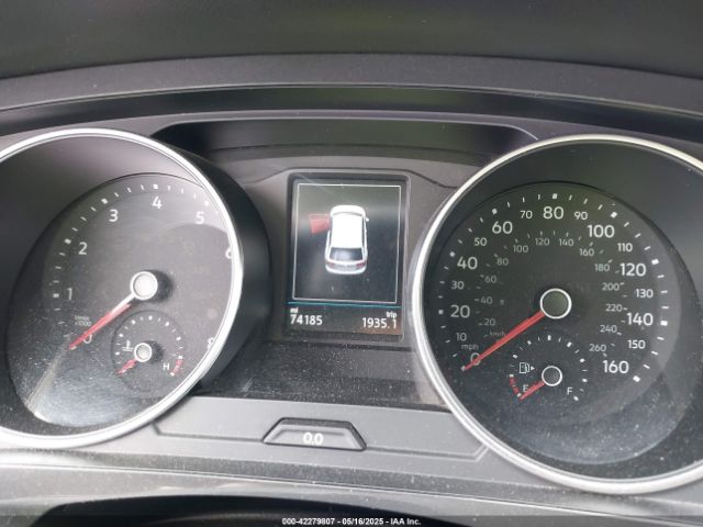 3VV1B7AX8JM032990 Volkswagen Tiguan 2.0t S