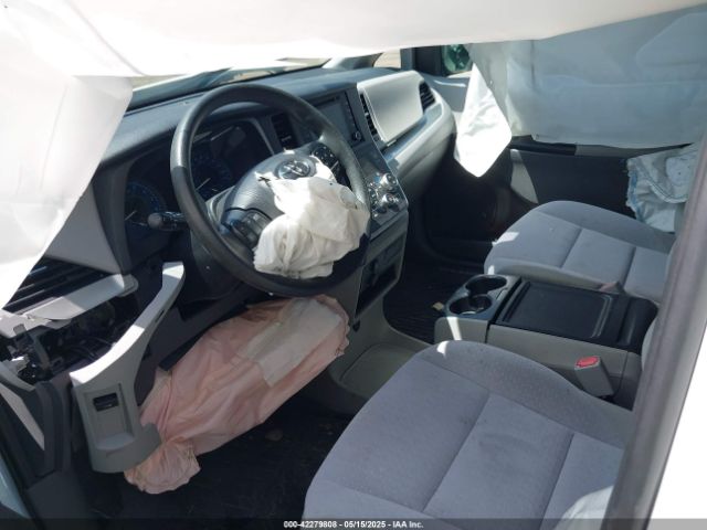 2020 TOYOTA SIENNA 5TDKZ3DCXLS059272 Photo 4