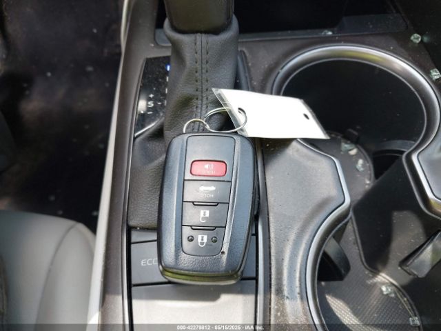 4T1T11AK9PU721786 Toyota CAMRY SE
