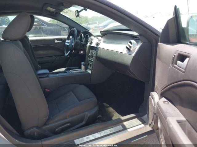2007 FORD MUSTANG 1ZVFT80N275244240 Photo 4