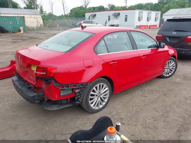 3VWD17AJ7FM204019 Volkswagen Jetta 1.8t Se
