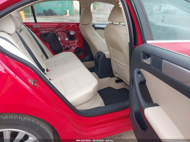 3VWD17AJ7FM204019 Volkswagen Jetta 1.8t Se