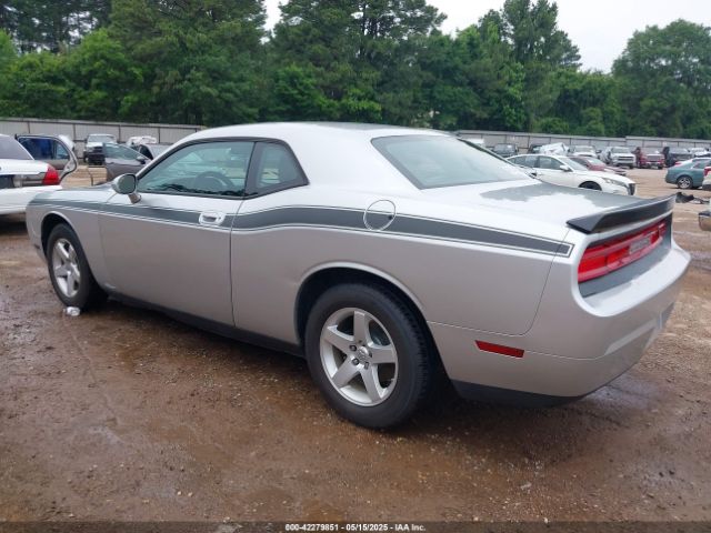 2009 DODGE CHALLENGER 2B3LJ44VX9H588846 Photo 2