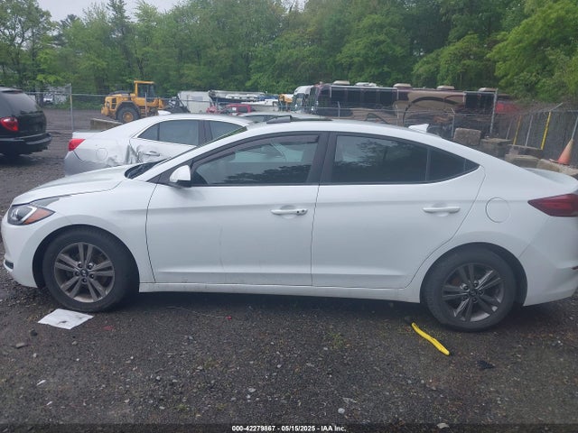 5NPD84LF1JH246951 Hyundai Elantra Value Edition