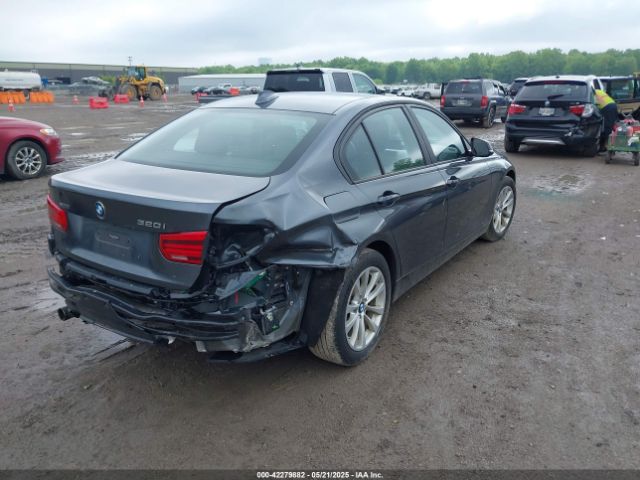 2018 BMW 320I WBA8A3C5XJA505917 Photo 3