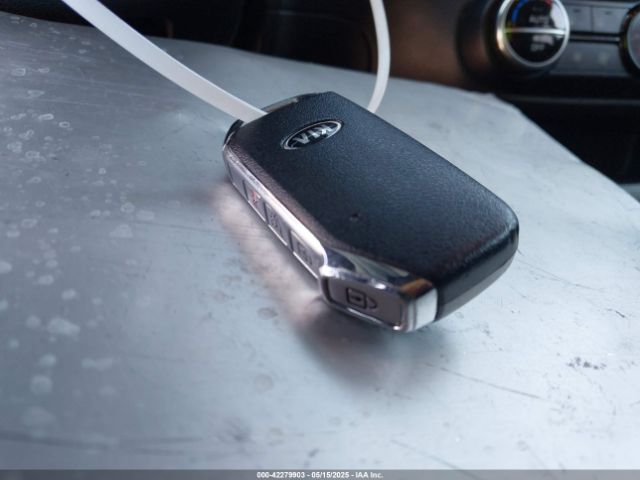 KNDJ33AU8L7701704 KIA mpi nu