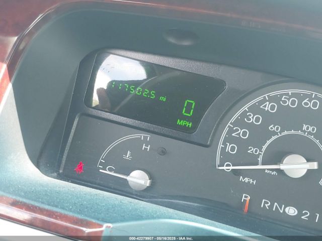 2004 LINCOLN TOWN CAR 1LNHM81WX4Y616283 Photo 6