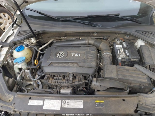 1VWBS7A35GC047664 Volkswagen Passat 1.8t Se