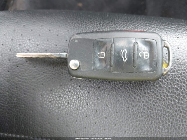 1VWBS7A35GC047664 Volkswagen Passat 1.8t Se