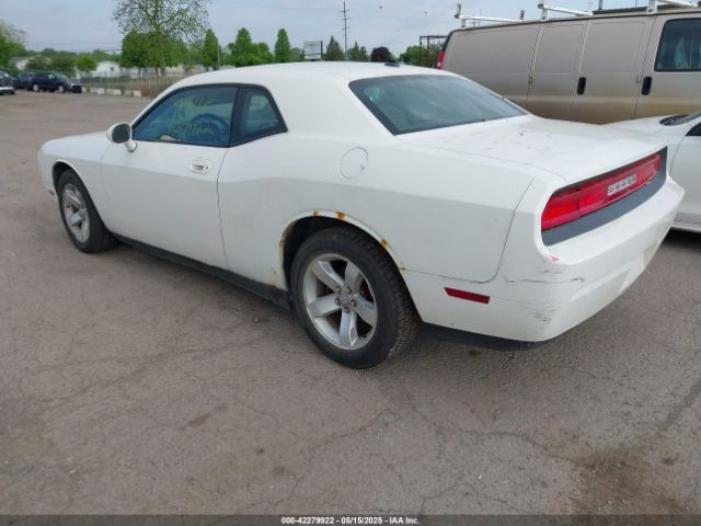 2009 DODGE CHALLENGER 2B3LJ44V39H577140 Photo 2