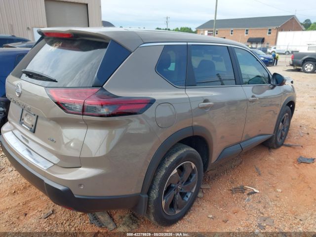 5N1BT3BBXSC675464 Nissan Rogue Sv Intelligent Awd