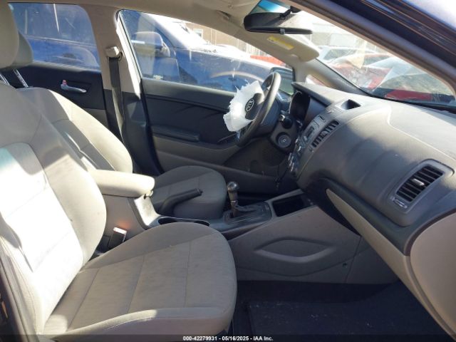 KNAFK4A65F5257579 KIA FORTE LX