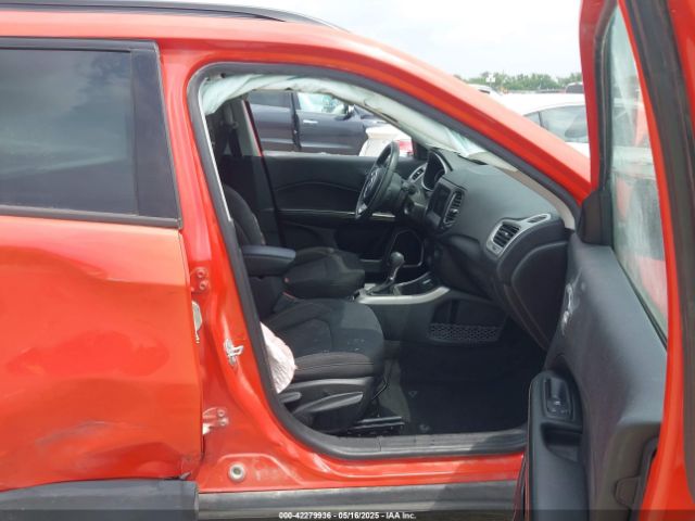 2018 JEEP COMPASS 3C4NJCAB0JT461627 Photo 4