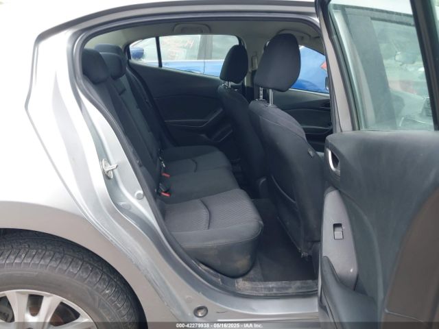 3MZBM1U75GM300793 Mazda Mazda3 I Sport