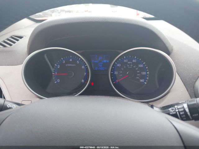 KM8JU3AG2FU048893 Hyundai TUCSON SE