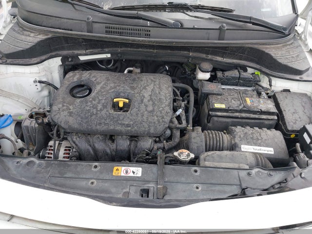 KNDJ23AU6P7865736 KIA SOUL LX