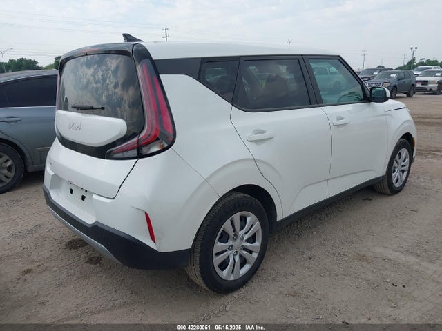 KNDJ23AU6P7865736 KIA SOUL LX
