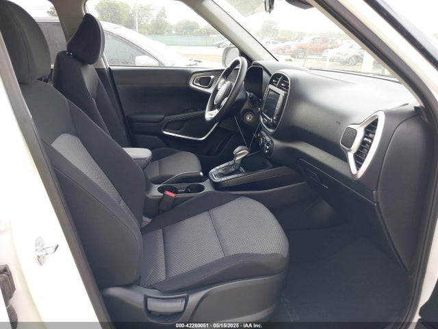 KNDJ23AU6P7865736 KIA SOUL LX