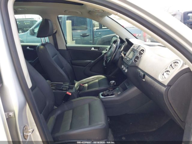 WVGAV3AX2EW557480 Volkswagen Tiguan Sel