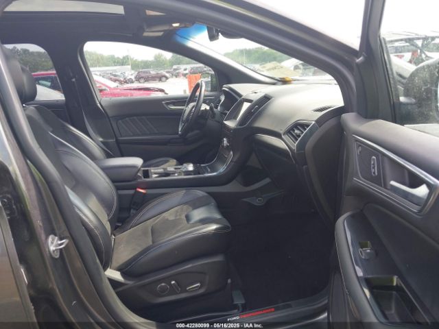2FMPK4AP8KBB38412 Ford EDGE ST