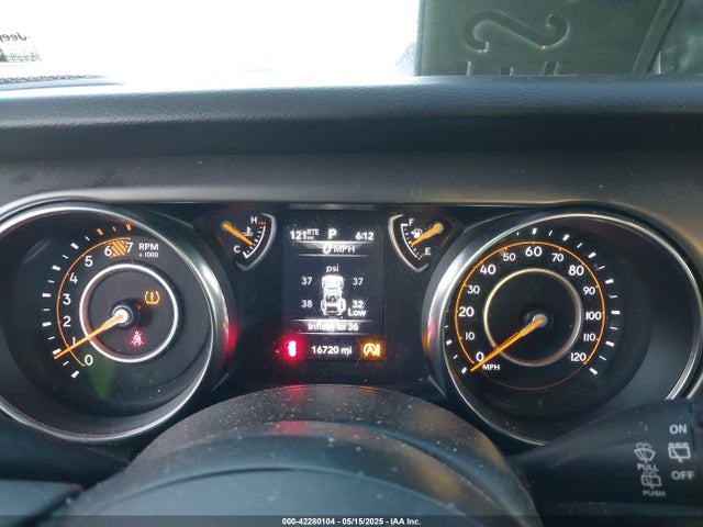 1C4GJXAN2NW120028 Jeep Wrangler