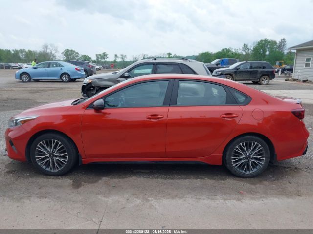 3KPF54AD3PE629435 KIA Forte Gt-line