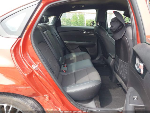 3KPF54AD3PE629435 KIA Forte Gt-line