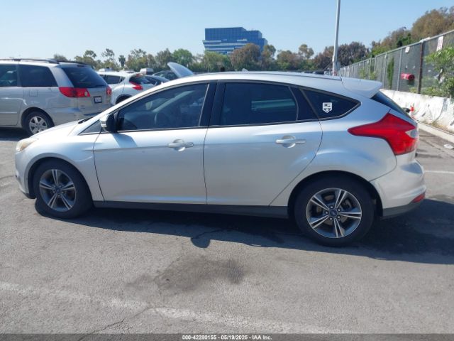 1FADP3K28EL254693 Ford FOCUS SE