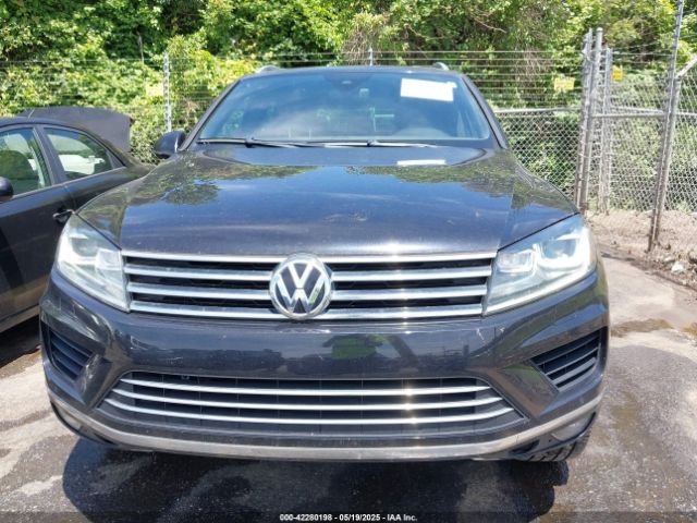 WVGRF7BP9HD001737 Volkswagen Touareg V6 Wolfsburg Edition