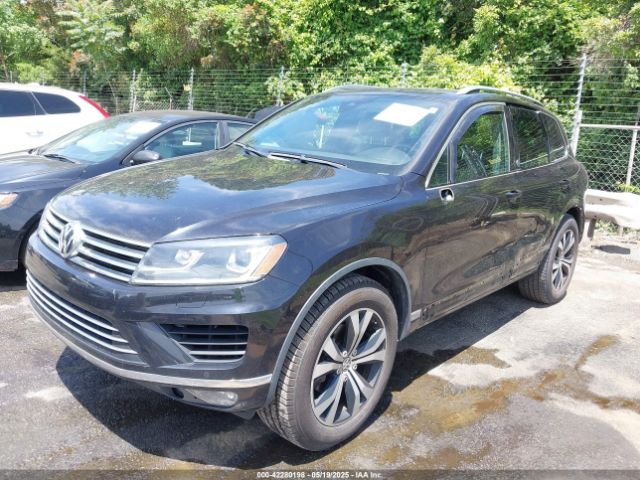 WVGRF7BP9HD001737 Volkswagen Touareg V6 Wolfsburg Edition