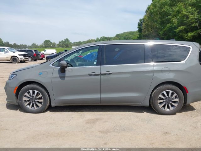 2C4RC1L73PR522988 Chrysler Pacifica Hybrid Touring L