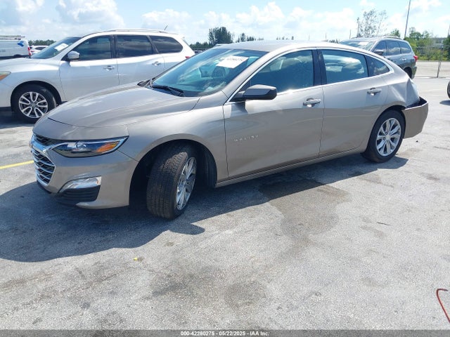 1G1ZD5ST9SF136877 Chevrolet Malibu Fwd 1lt
