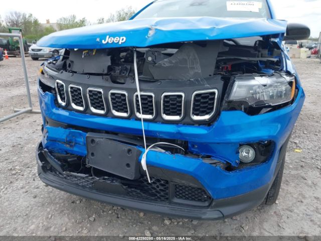 3C4NJDBNXST526547 Jeep Compass Latitude 4x4