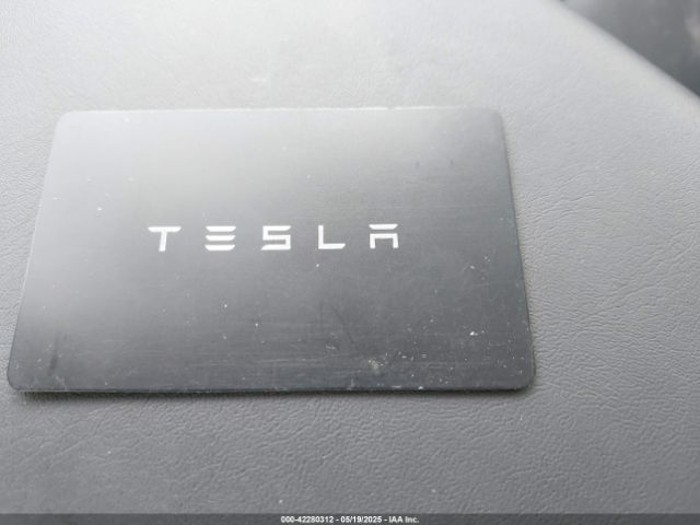 5YJ3E1EA4PF644621 Tesla MODEL 3