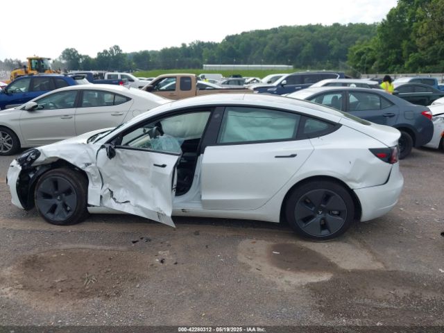 5YJ3E1EA4PF644621 Tesla MODEL 3
