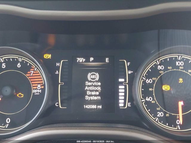 1C4PJLCXXJD588361 Jeep Cherokee Latitude Tech Connect Fwd