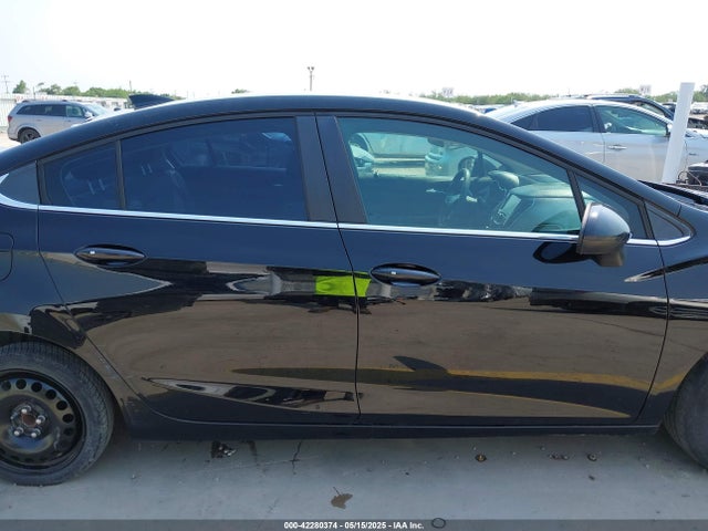 1G1BE5SM1J7147484 Chevrolet Cruze Lt Auto
