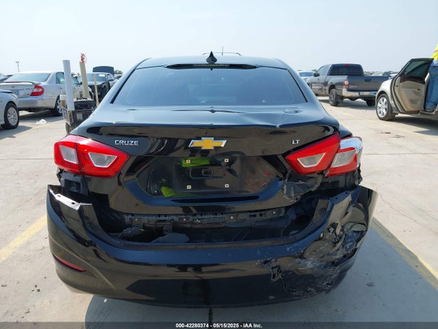 1G1BE5SM1J7147484 Chevrolet Cruze Lt Auto