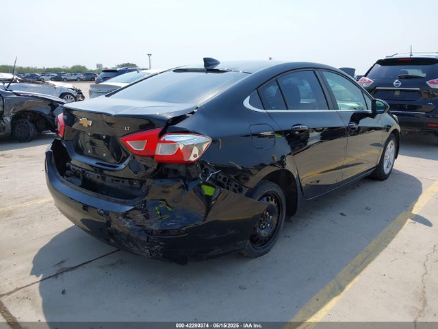 1G1BE5SM1J7147484 Chevrolet Cruze Lt Auto