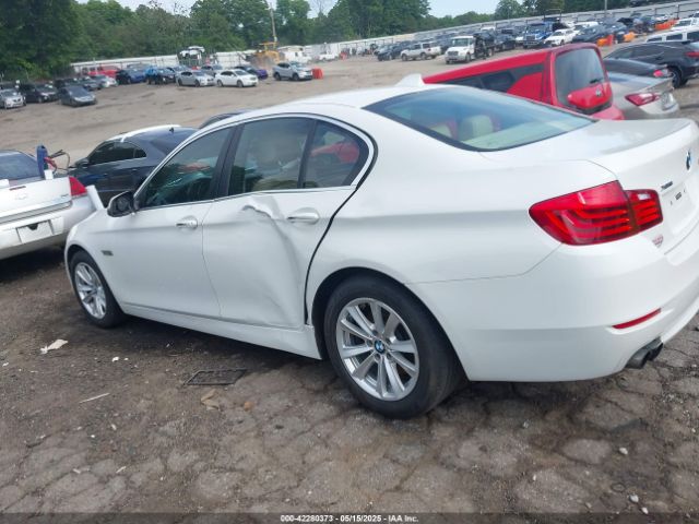 WBA5A7C5XFD626267 BMW 528i Xdrive