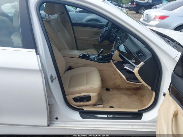 WBA5A7C5XFD626267 BMW 528i Xdrive